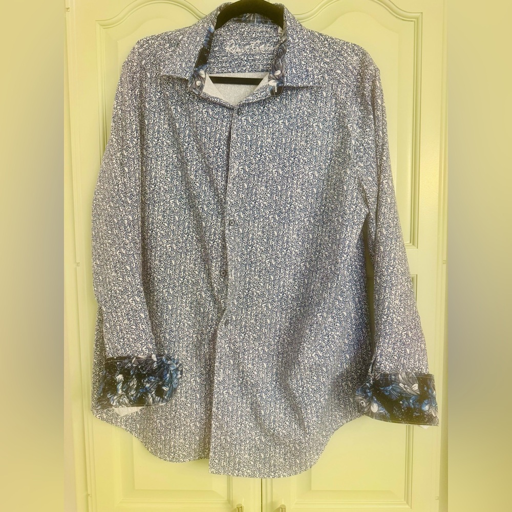 Robert Graham Blue and White Casual Button Down Shirt